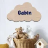 Décoration en bois d'un nuage personnalisable au prenom de l'enfant ou de bébé