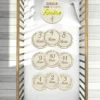 12 cartes étapes en bois bébé affichant les mois de naissance