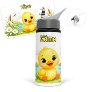 Gourde canard personnalisée avec prénom, illustrée avec un petit canard jaune au bord d’un étang, des fleurs, des canetons et des papillons