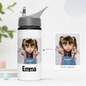 Gourde personnalisée photo avec prénom, avec portrait d’enfant imprimé sur une gourde blanche en aluminium